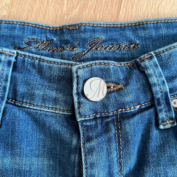 Mavi cuffed distressed jean shorts - Vanna size 27 - Picture 2 of 9